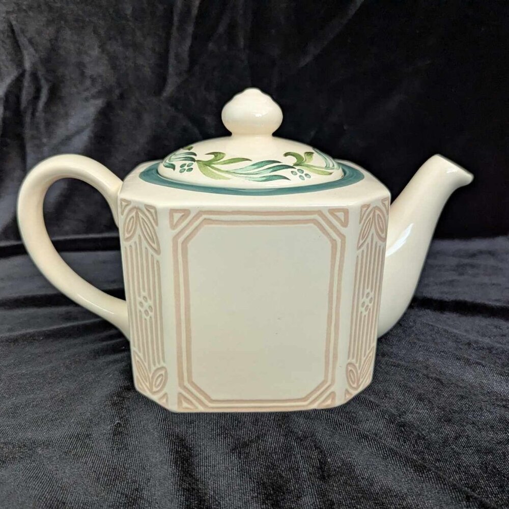 Villeroy & Boch Teapot With Lid Belle Vienne Slovenia 9 1/2” Vintage
